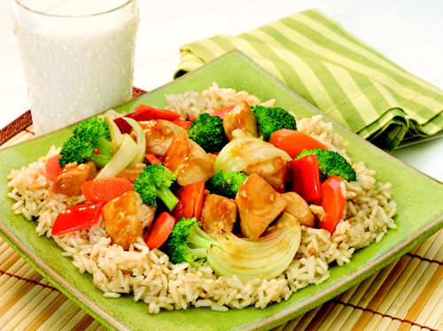 Brown Rice with Sizzling Chicken and Vegetables