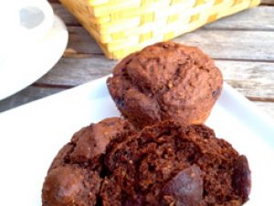 Muffins à l’orge, cerises et moka