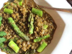 Cari de lentilles et d’asperges