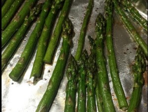 Easy How-To: Roasting Asparagus!